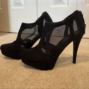 Le Chateau black bootie heels